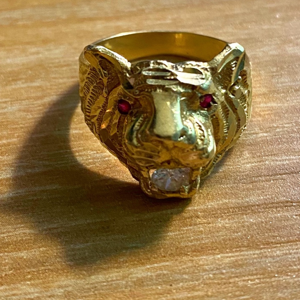 Mens Tiger Head Ring Ruby 1/2 vs diamond 14k Gold yellow